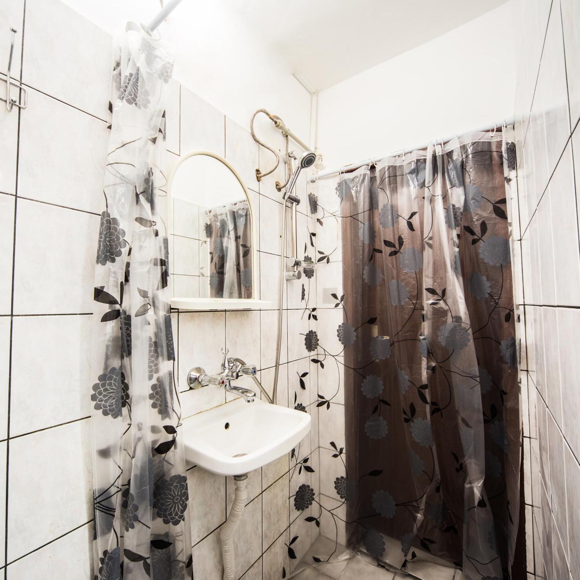 Center - Basic Flat - 10 Min To The Beach Apartment Burgas Ngoại thất bức ảnh